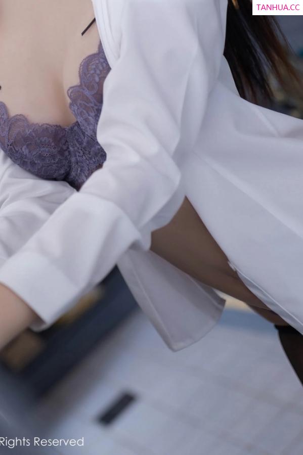   [XiuRen]高清写真图 2023.11.17 No.7684 幼幼 制服美腿第56张图片
